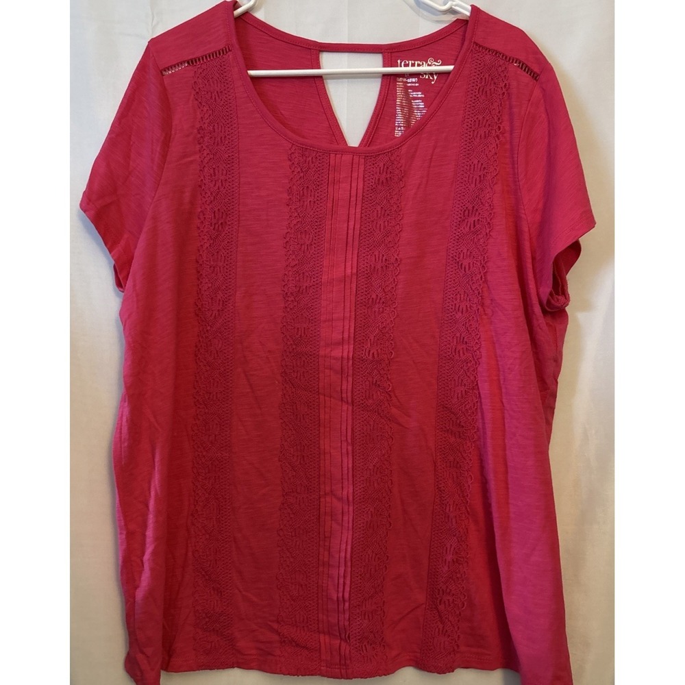 Womens Plus Size Terra And Sky 16-18 crochet Top Hot Pink cap sleeve Key Hole